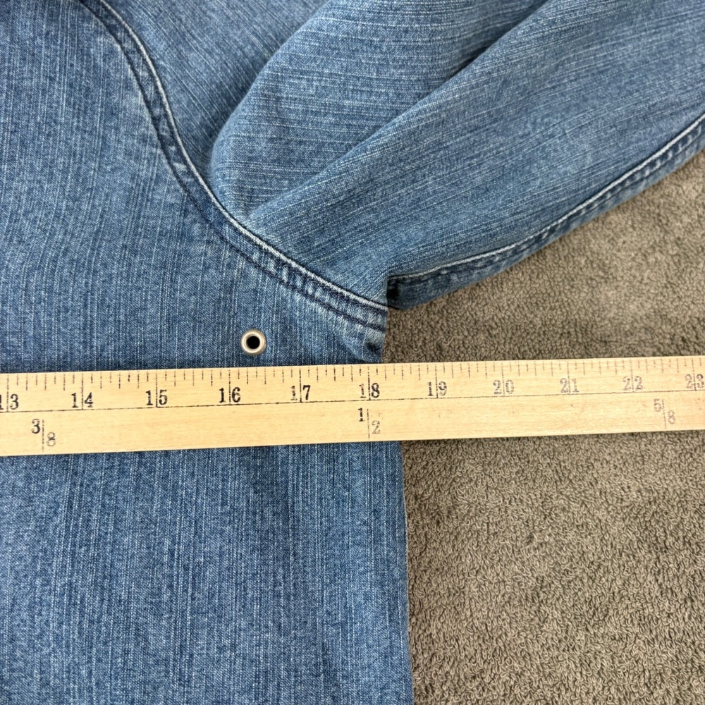 Liz Claiborne Denim Jacket Womens Small Blue Barn Coat Field Utility Outdoors - Picture 9 of 9